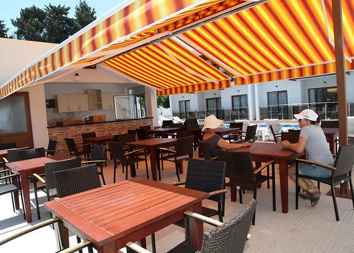 Апарт-отель Siesta Garden Тургутрейс