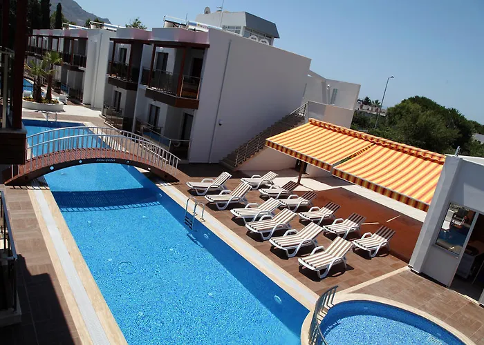 Lägenhetshotell Siesta Garden Turgutreis